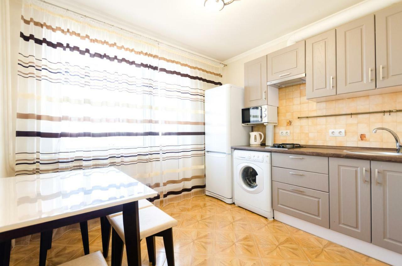 Artal Apartment On Obolonskaya Square 3 Kiev Eksteriør bilde