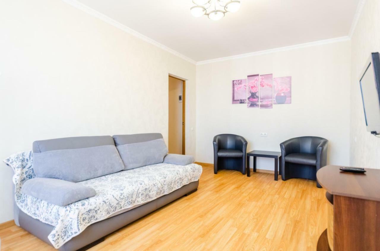 Artal Apartment On Obolonskaya Square 3 Kiev Eksteriør bilde