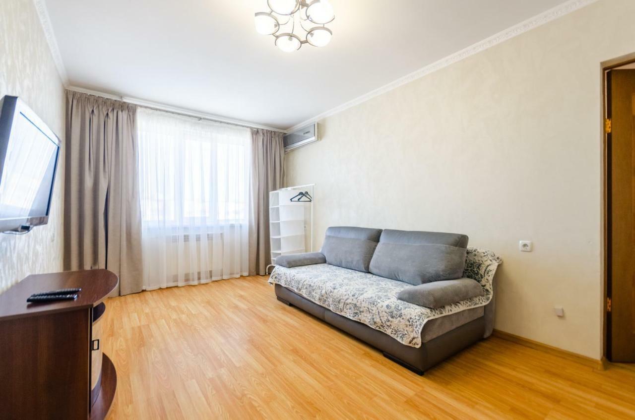 Artal Apartment On Obolonskaya Square 3 Kiev Eksteriør bilde